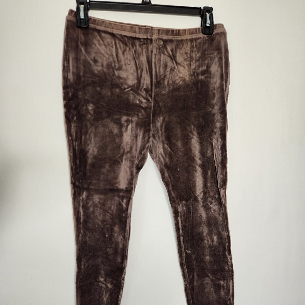 Hue Brown Crushed Velour Leggings